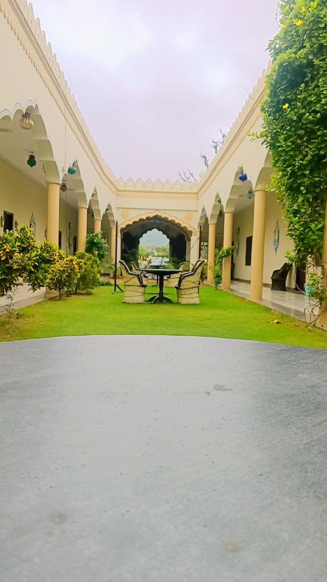 Hotel Mewad Haveli بوشكار المظهر الخارجي الصورة